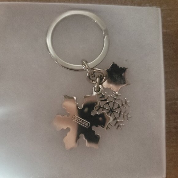 COACH - Snowflake (Cranberry Red) Silver-toned Keychain (Brand New) - Picture 5 of 6